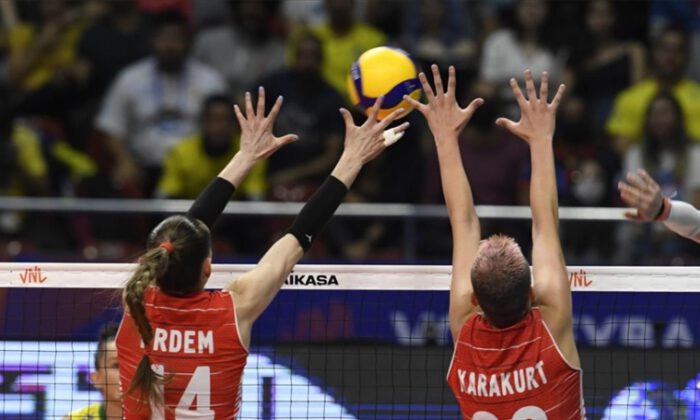 A Milli Kadın Voleybol Takımı, Sırbistan karşısında…