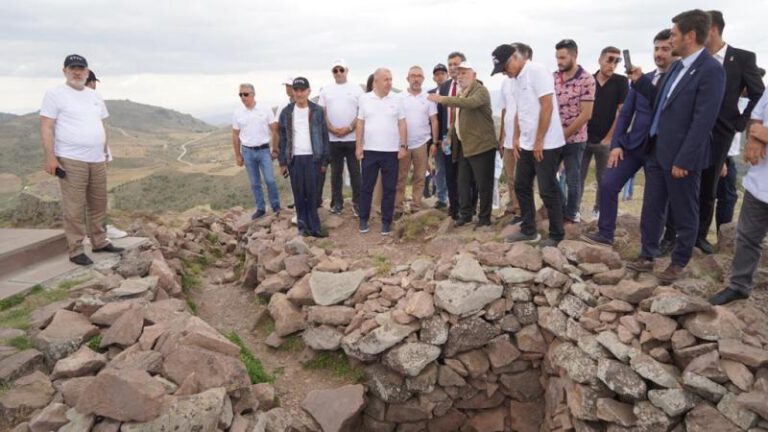 Zaferin 100. yıl coşkusunu ‘Zafer’le kutluyoruz