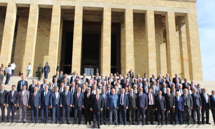 TESK’in esnaf temsilcileri, Ata’nın huzuruna çıktı