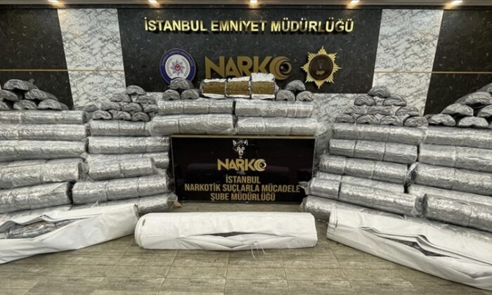 Meksika’dan gelen gemide 1 ton 580 kilogram marihuana ele geçirildi