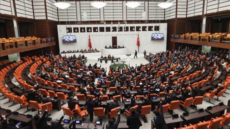 Cemevlerine yönelik teklif yasalaştı