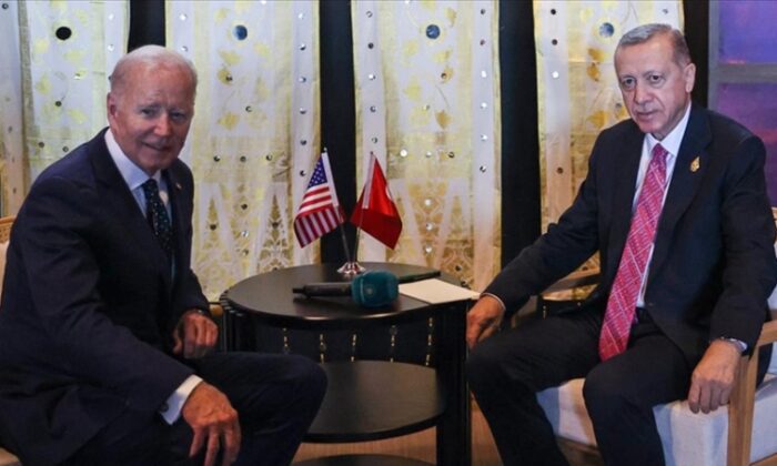 Erdoğan ve Biden Bali’de bir araya geldi