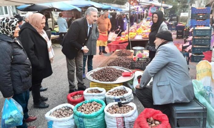 CHP Yıldırım İlçe Teşkilatı pazarda vatandaşı dinledi