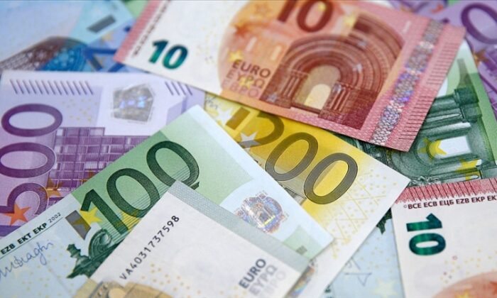 Euro, TL karşısında tarihi zirve yaptı