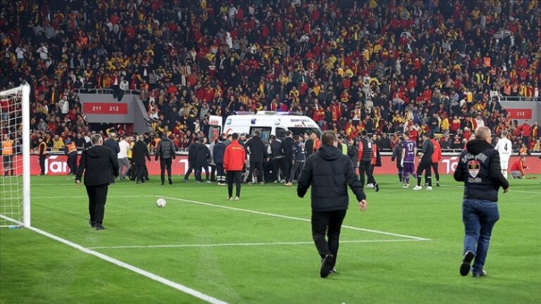 PFDK’dan Göztepe ve Altay’a ceza