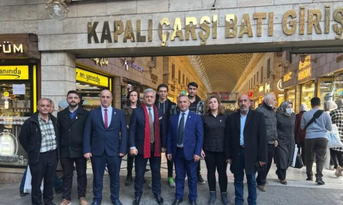 Zafer Partisi Osmangazi İlçe’den Kapalı Çarşı’ya çıkarma