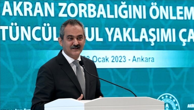 Bakan Özer: Öğretmen atamalarında öncelik rehber öğretmenlerde