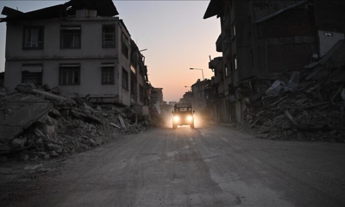 Bakan Bozdağ açıkladı: Depremlerde yıkılan binalarla ilgili soruşturmalarda 171 kişi tutuklandı