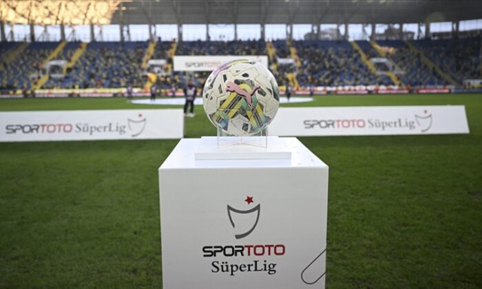 Süper Lig maçları iki hafta şifresiz yayınlanacak
