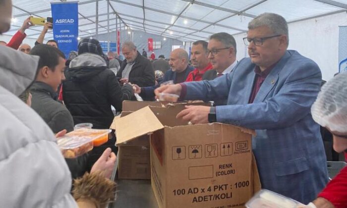 BBP’de Alfatlı, ASRİAD’ın çadırında vatandaşla iftar açtı