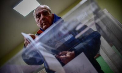 Bulgaristan’da halk seçim için sandık başında