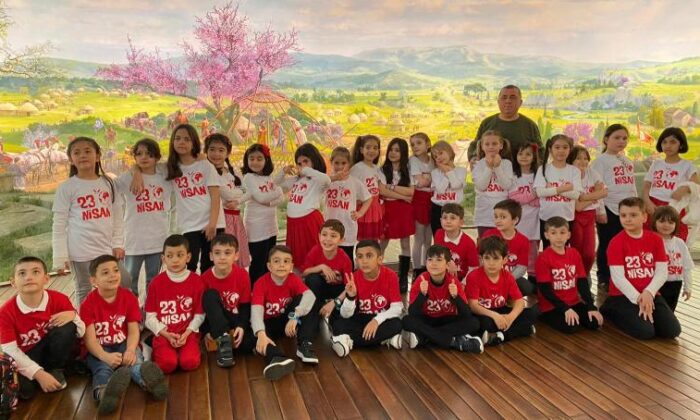 Bursa Orhan Kara İlkokulu öğrencilerinden yıl sonu etkinliği