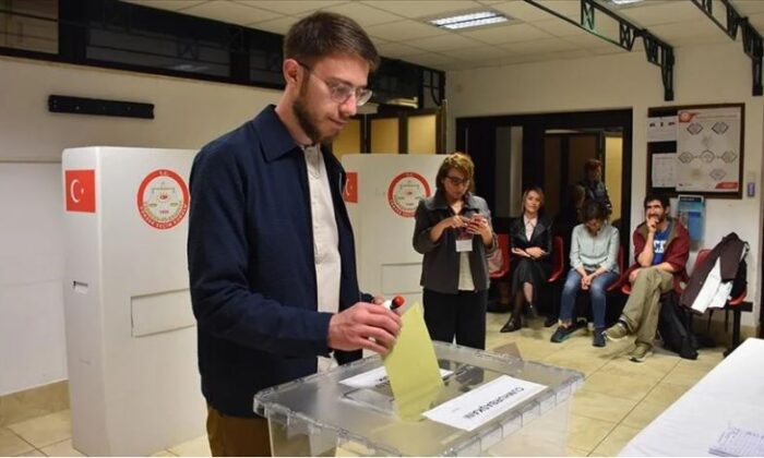 Yurt dışı temsilciliklerde oy verme işlemleri bugün son…