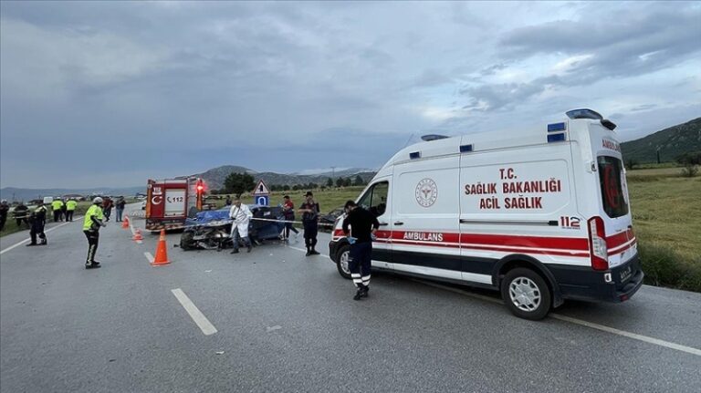 Burdur’da katliam gibi kaza: 5 kişi öldü