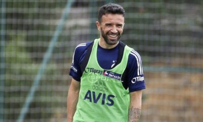 Gökhan Gönül, 38 yaşında futbolu bıraktı