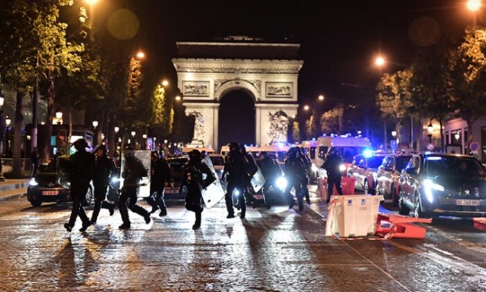 Fransa’daki gösterilerde gözaltılar sürüyor