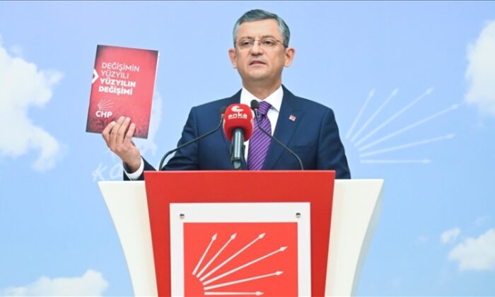 CHP Grup Başkanı Özgür Özel, Genel Başkanlığa adaylığını açıkladı
