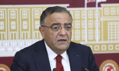 CHP parti meclisinde Sezgin Tanrıkulu da var