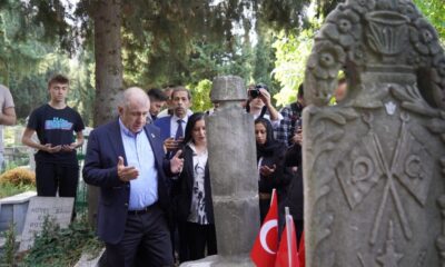 Zafer Partisi Genel Başkanı Özdağ, Bursa’da Albay Ali Rıza Bey’in mezarını ziyaret etti