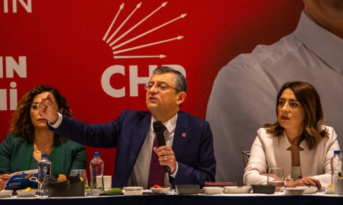 CHP’li Özel: Çoğunluk değişimden yana…