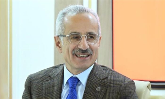 Bakan Uraloğlu: Öğretmenlere tren biletlerinde yüzde 50 indirim