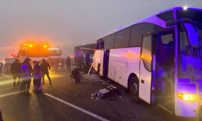 Zincirleme kazada 11 kişi öldü, 57 kişi yaralandı